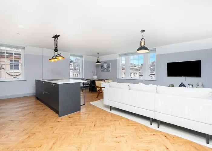 Bath Street Penthouse
